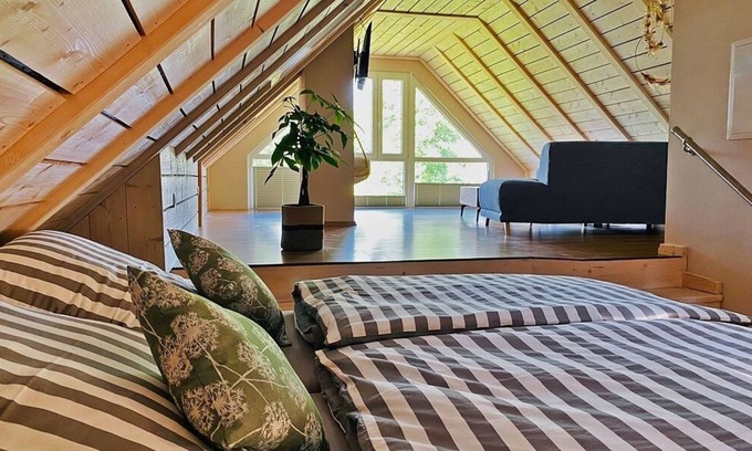 Wunsiedel Apartamento | Modern 5-star loft-style vacation apartment "Schneeberg"