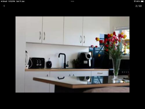 Tikipunga Casa | Modern and spacious 1-Bedroom Holiday Home