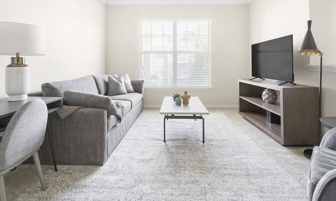 Mint Hill Apartamento | Modern Apartment in Prime Location (ID1228X684)