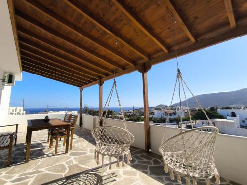 Gavrio Apartamento | Modern big house in the port of Andros