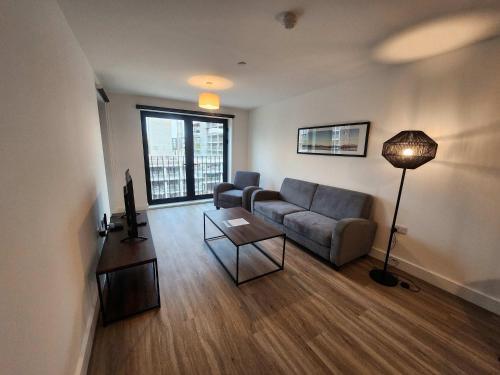 Vauxhall Apartamento | Modern & Bright 2 Bedroom Apartment in Liverpool