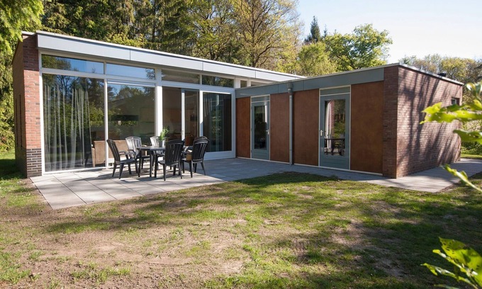 Appelscha Casa | Bungalow moderno con vistas, junto a una reserva natural