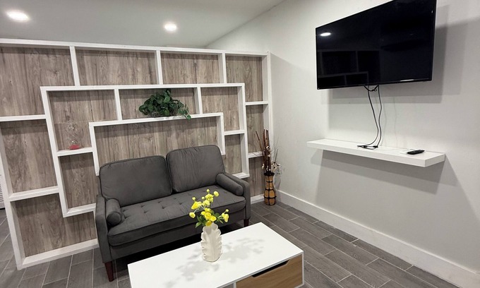 Arlington Apartamento | Modern, Clean and Private Studio