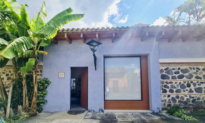 Santa Ana Casa | Modern colonial house