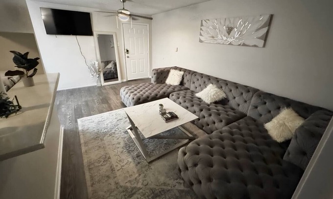 Medical Center District Apartamento | Modern Comfort: 1 BR/ Medical Center/Resort Style