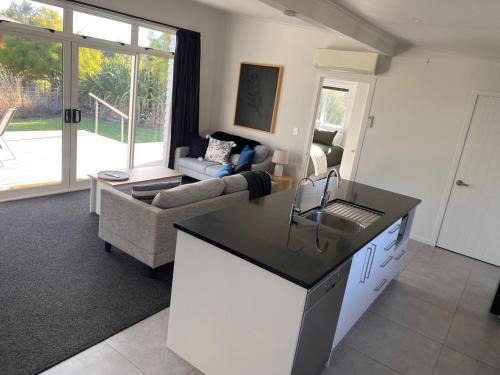 Newstead Casa | Modern & Comfy 2-Bedroom House