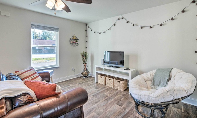 Easley Casa | Modern Easley Townhome - Walkable Location!