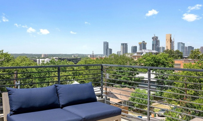 Blackshear-Prospect Hill Casa | Whisky River - ��2 minutos al centro de la ciudad!
