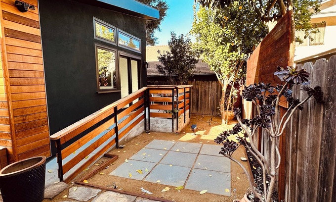 Pinole Cabaña | Modern, Fully Equipped Cottage in Pinole Valley!