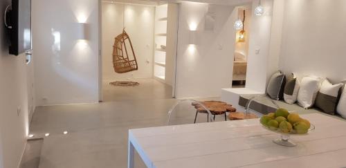 Paros Casa | Modern House near Parikia with 3 bedrooms & 2 bath