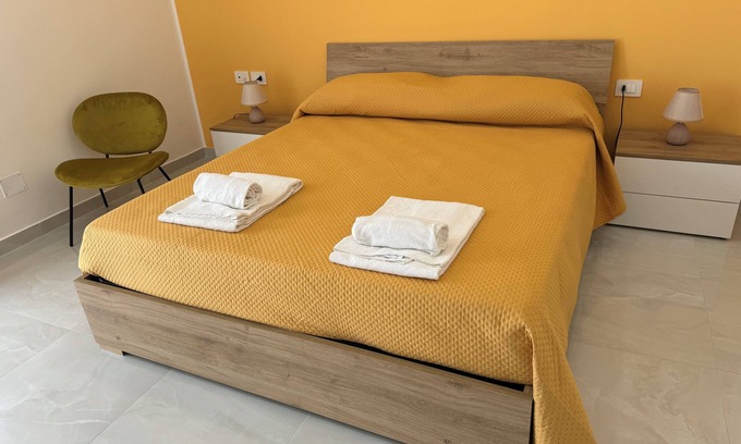 Santa Maria la Carita Apartamento | Modern Loft within walking distance of Pompeii and the Sorrento Coast