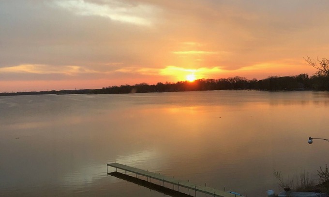 Wind Lake Casa | Modern Lake House: Sandy Floor, Beautiful Views