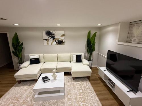 Weequahic Apartamento | Modern loft 9 min from EWR