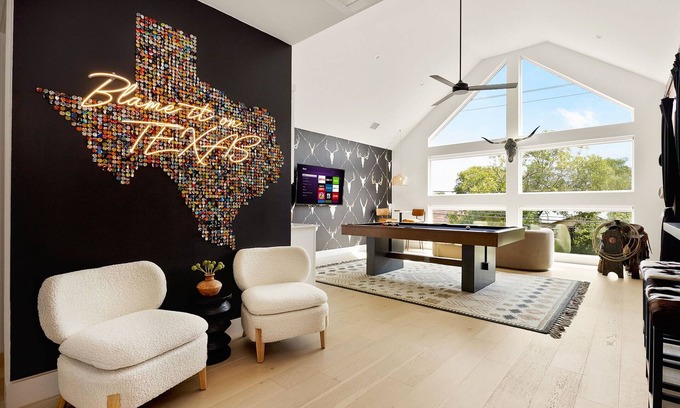 South Lamar Casa | Modern Luxe South Lamar Retreat with Heated Pool, Game Room, and Outdoor Theater