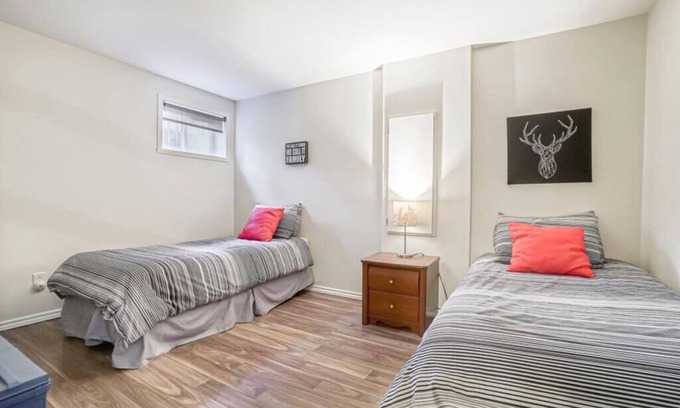 Mont-Tremblant Casa | Modern Luxurious Golf Chalet: La Bête