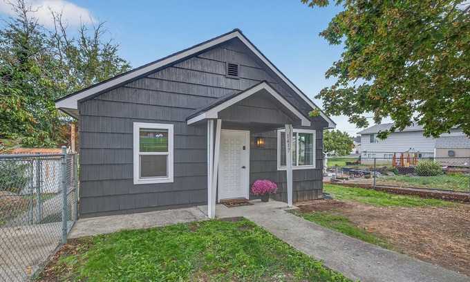 Lewiston Casa | Modern, New, 3 bedroom home in Prime Lewiston location!