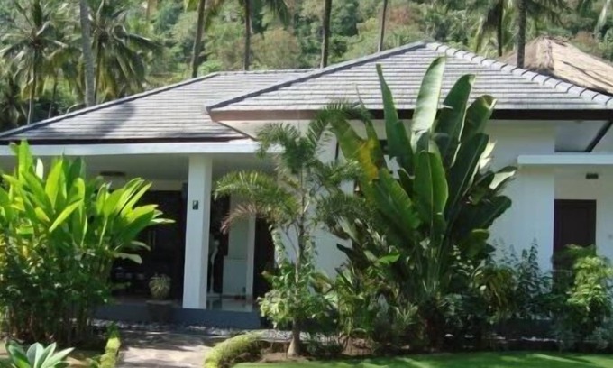 Senggigi Casa | Bungalow nuevo y moderno en un acogedor parque de vacaciones + piscina