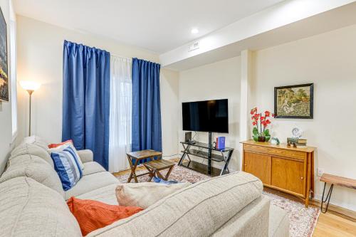 New Haven Apartamento | Modern New Haven Condo Less Than 1 Mi to Downtown!