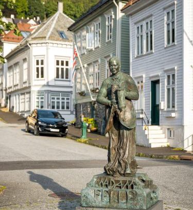 Sandviken Apartamento | Modern Penthouse in Sandviken