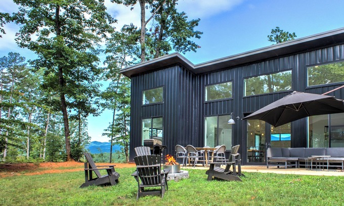 Old Fort Casa | Modern Sanctuary| Modern Amenities Amidst Rustic Charm