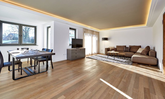 Murnau am Staffelsee Apartamento | MODERNO con FLAIR of TRADITION - 82 m 2 en 1. OG - opt. 2 pers. - Balcón sur de 10 m²