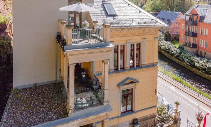 Bad Schandau Apartamento | Modern vacation apartment 6 in Villa Emma for 4 people