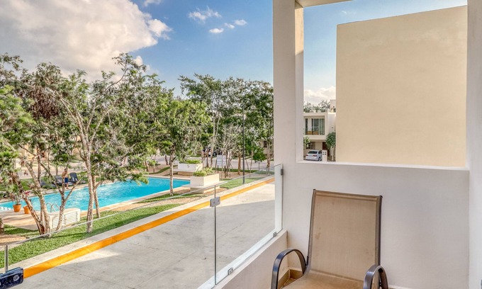 Puerto Juarez Villa | Villa moderna con piscina compartida / jardín / entretenimiento - ubicación tranquila