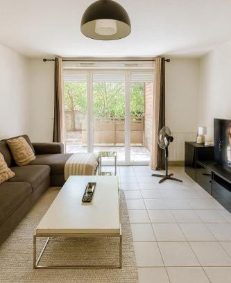 Fenouillet Apartamento | Moderne et paisible maisonette avec jardin