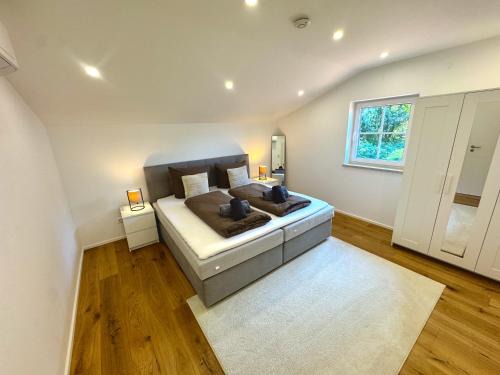 Bernau am Chiemsee Apartamento | Modernes Apartment mit Balkon zwischen Chiemsee und Kampenwand