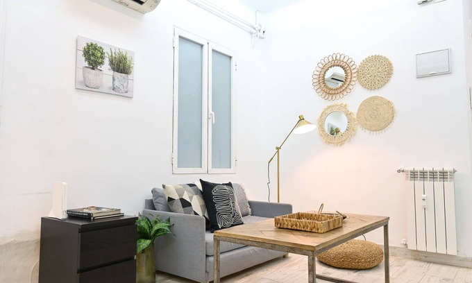 Ibiza Apartamento | Moderno y elegante ap. Barrio Ibiza MEN30