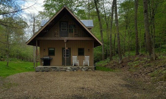 Loudonville Cabaña | Mohican river and Mohican state park cottage