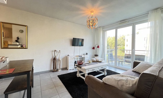 Colomiers Apartamento | Mon Cocon Occitan - 2p - Wifi/Parking