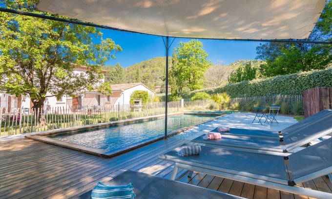 Salernes Casa | Mon Gîte en Provence - Fantástica villa con piscina, piano de cola y chimenea en la Provenza Verde