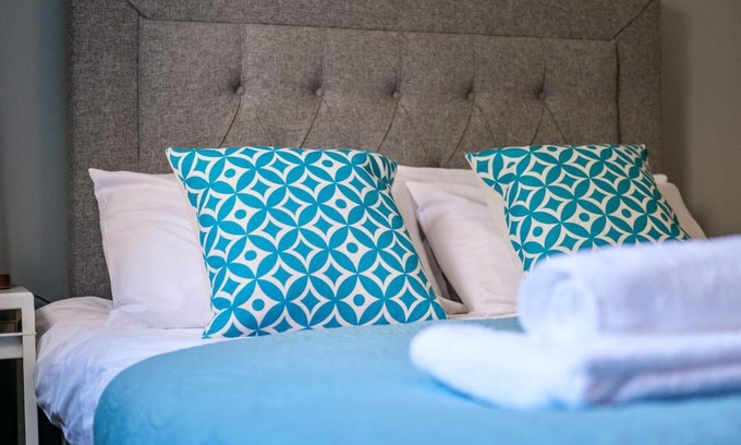 Coatbridge Apartamento | Monicas Apartment Lovely ground floor 2 bedroom serviced apartment