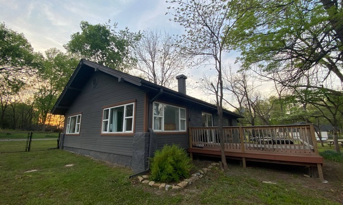 Afton Casa | Monkey Island Escape sleeps 8, surrounded by nature with views of Grand Lake.