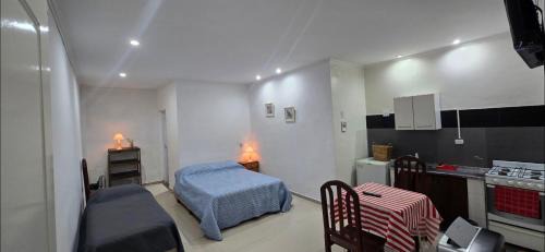 Yerba Buena Apartamento | Mono Pringles YB Planta Baja Parking