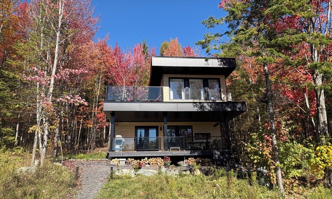 Adstock Chalet De Esquí | Montchaletescapad Mont Adstock