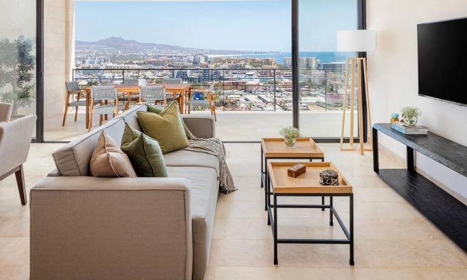 Colonia El Progreso Apartamento | Montemar 402: 2bd Condo Pool Ocean Views Gym