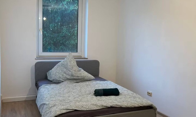Zeitz Apartamento | Monteurwohnung – 3 Zimmer für 8 Personen au2