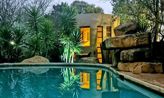 Greater Johannesburg Metropolitan Area Chalet De Esquí | Moonflower Cottages
