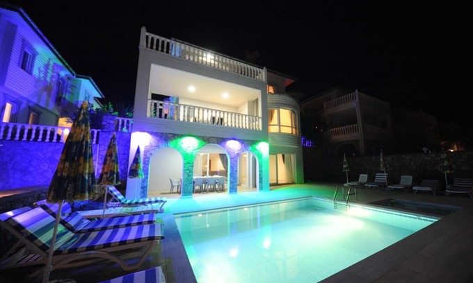 Tosmur Belediyesi Casa | MOONLIGHT VILLA 1 ALANYA (9+2)