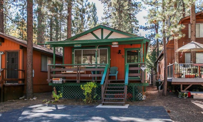 Big Bear Lake Casa | Moonridge Cottage-1817 by Big Bear Vacations