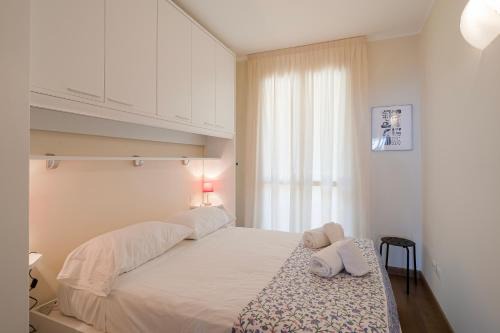 Vallecrosia Apartamento | Moonstone Home - Seaview, Parking, WiFi