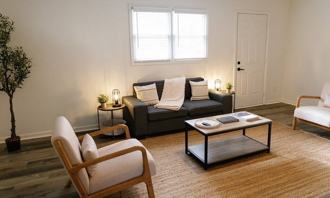 Berea Apartamento | "Morning View 2" Cozy Modern Stay - College/Hiking