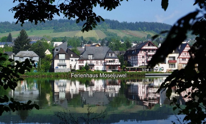 Traben-Trarbach Casa | Moselufer half-timbered dream vacation apartment with sauna and indoor pool