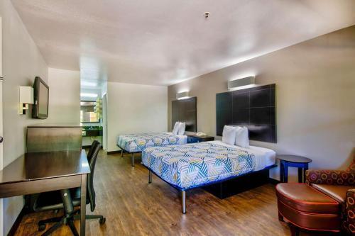 South Arlington Hotel | Motel 6-Arlington, TX