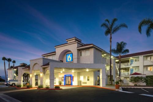 Ventura Hotel | Motel 6-Ventura, CA - South