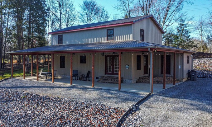 Kuttawa Casa | Mountain Cabin just off Lake Barkley in Kuttawa, KY