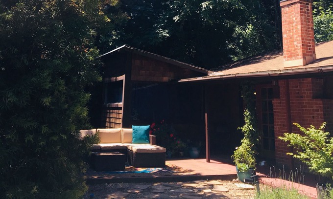 Healdsburg Cabaña | Casa de montaña cerca del río ruso, senderismo y centro de la ciudad, familia y mascotas