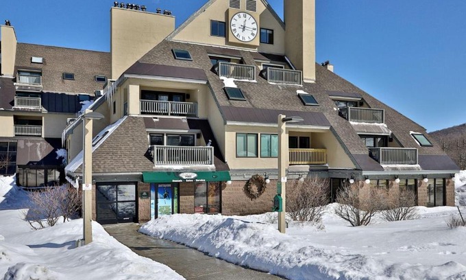 Killington Casa | Mountain Green Resort by Killington VR- 1 Bedrooms